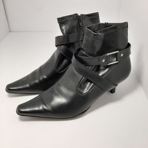 Whichy Pointed Heeled Black Ankle Boots size 8